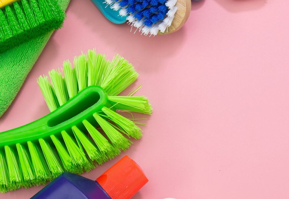 33 Tips to Make Spring Cleaning Easier